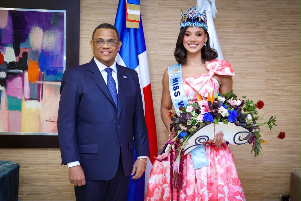 Joheirry Mola regresa a República Dominicana tras conquistar la corona de Miss Mundo 2026