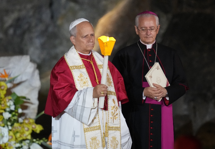El papa León XIV celebró una gran misa en Lourdes.