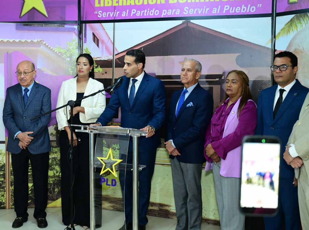 Rueda de prensa en Casa Nacional del PLD sobre el fracaso de la  reforma policial.