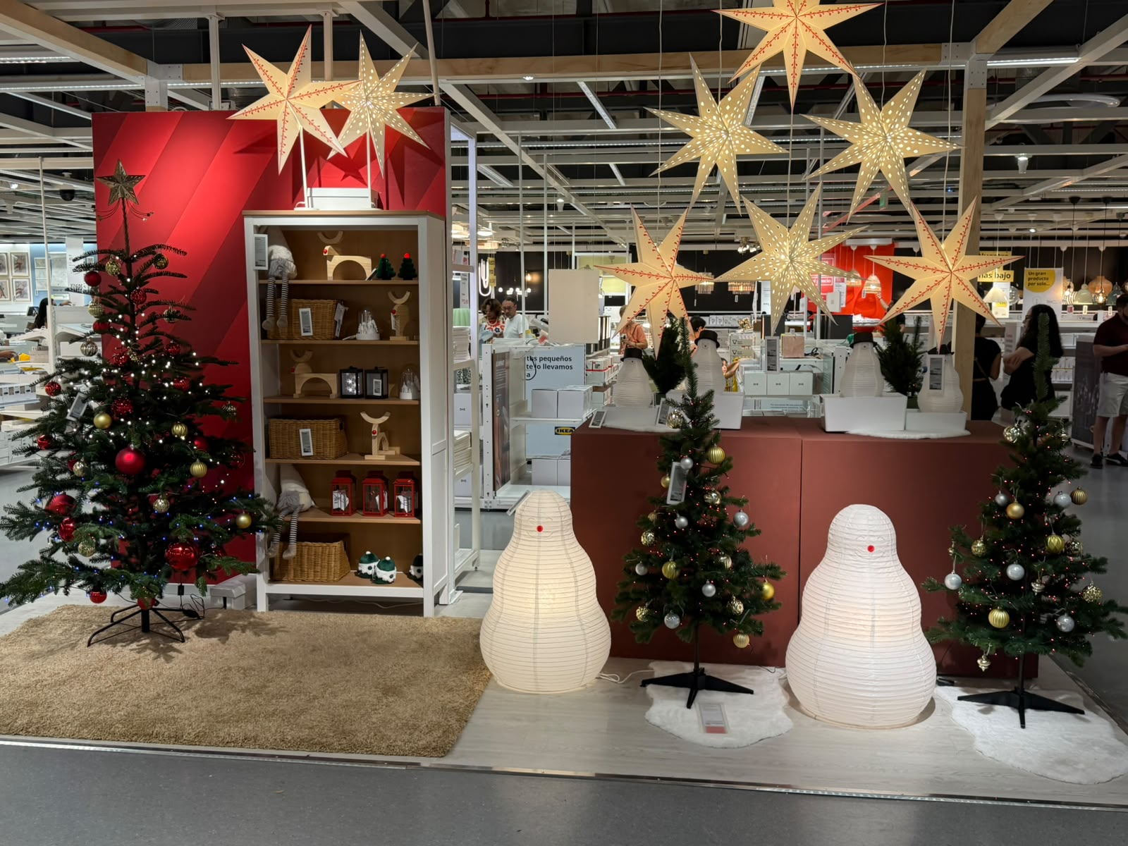 Árboles de Navidad 2026: estilos y opciones para cada espacio del hogar
