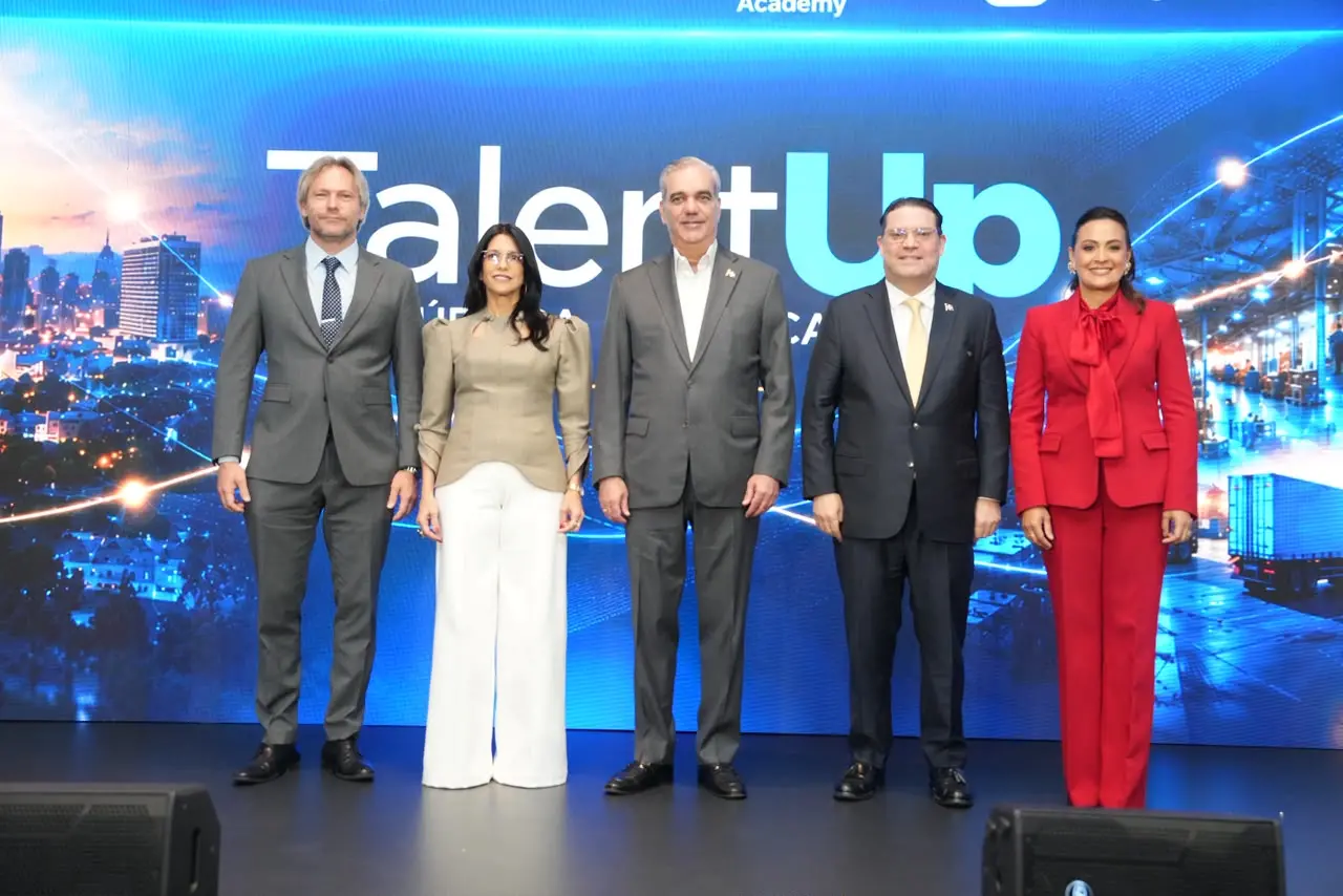 Talent Up contó con la asistencia del presidente Luis Abiander.