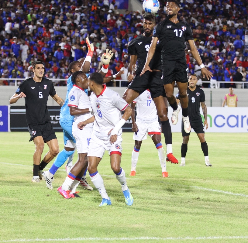 Acción del partido entre Haití y República Dominicana.
