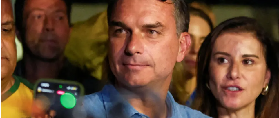 Primera vuelta en Brasil: Flávio Bolsonaro toma ventaja y el PL refuerza su poder