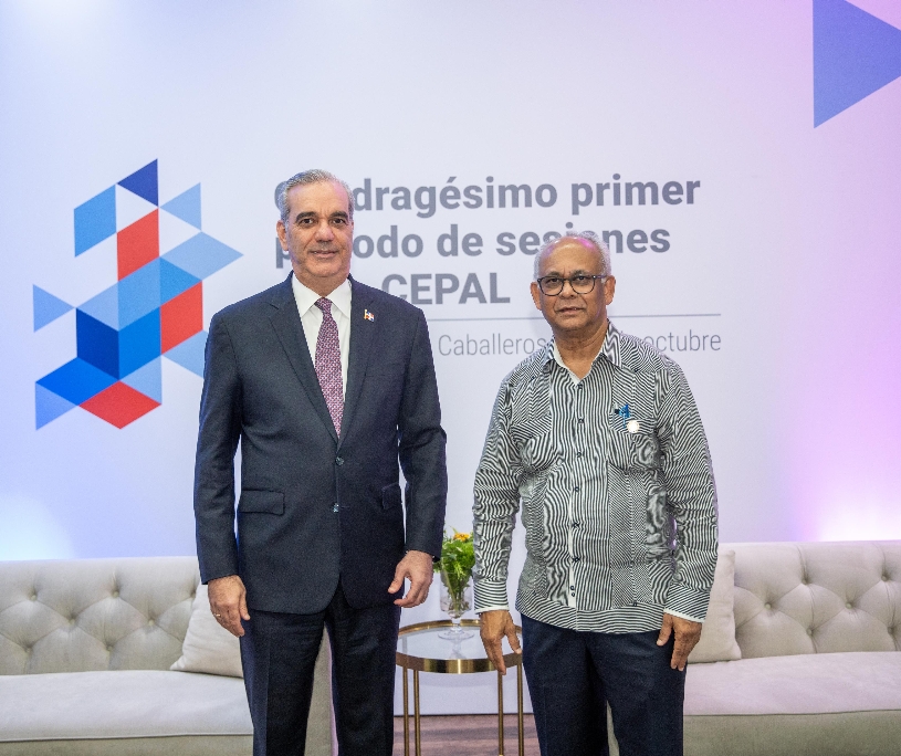 Abinader y el secretario general  OEA, Albert Ramdin.