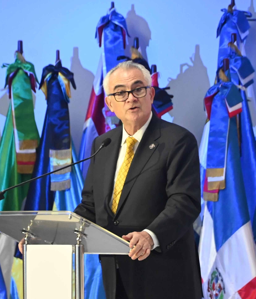 José Manuel Salazar-Xirinachs.