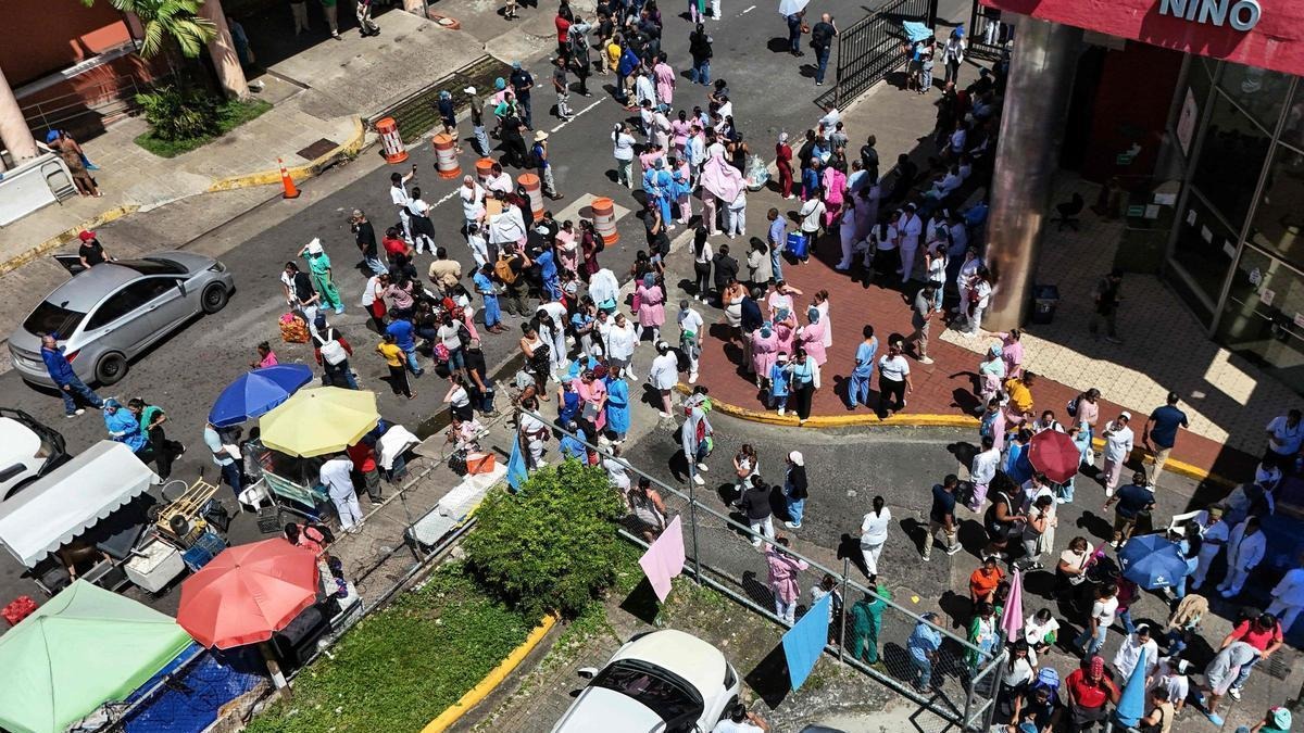 Los panameños entraron en pánico.