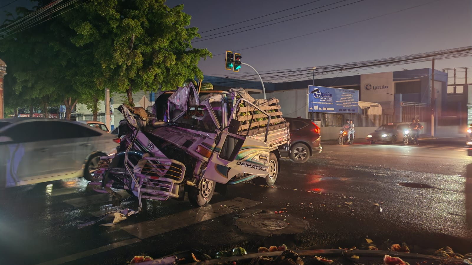 Accidente de tránsito en la avenida San Martín con Ortega y Gasset deja un muerto